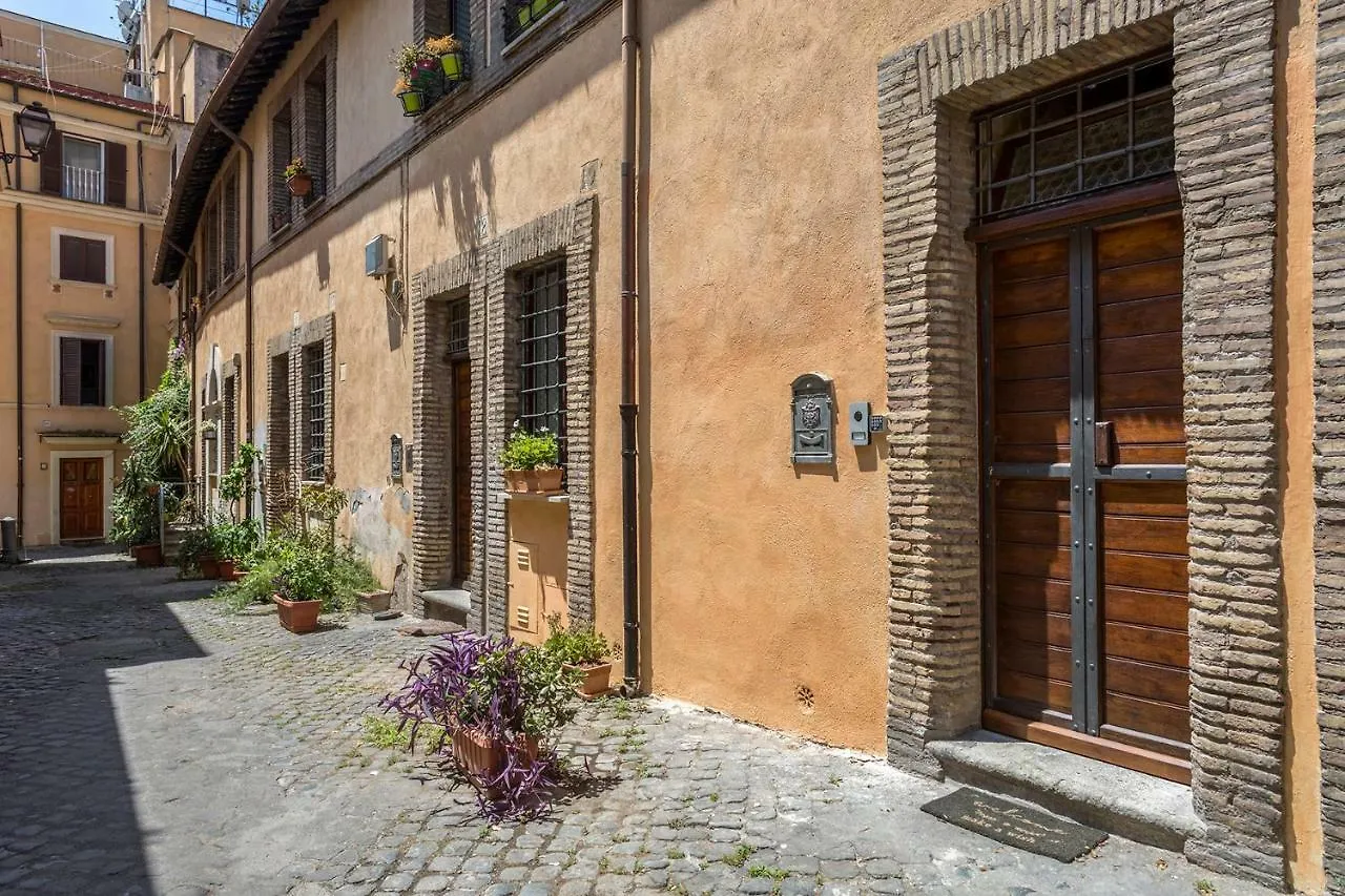 Monti Exclusive Medieval Tower Rome Apartment